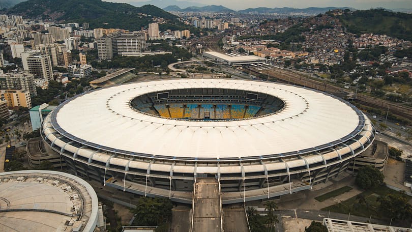 Como chegar no Maracanã em dias de jogo opções de transporte