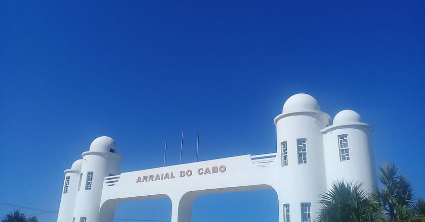 O que fazer em Arraial do Cabo: guia completo para aproveitar o paraíso